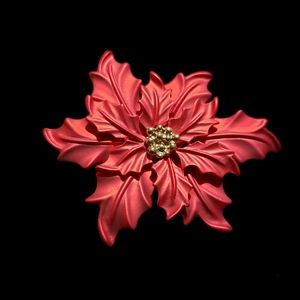 Red Poinsetta Flower Brooch Pin Gold Tone Costume Jewelry